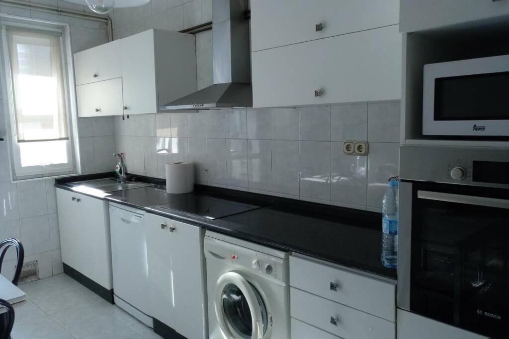 Apartamento Con Garaje Santiago De Compostela Apartment ภายนอก รูปภาพ